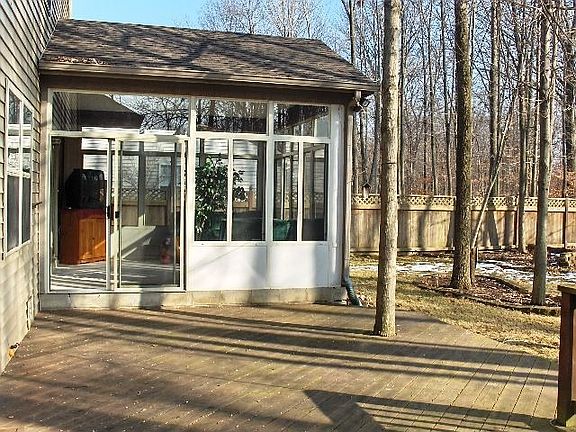 Sunroom & Deck