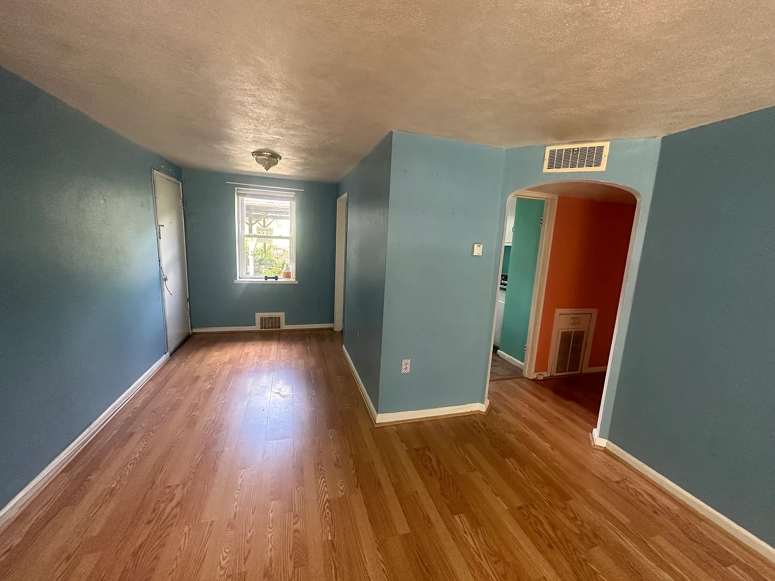 1 bed, $1,100 — Photo 4