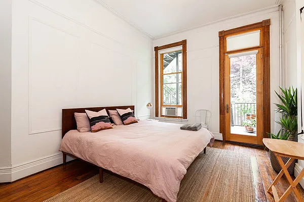 Rented by Ivey North LLC | media 4