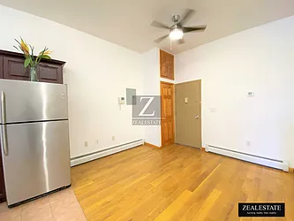 Rented by ZealEstate Group Inc