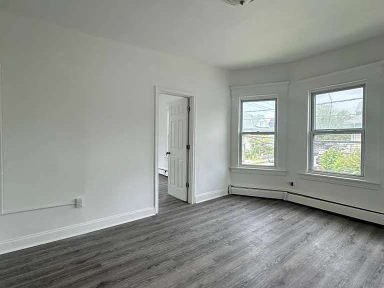 690 William St #2 — Photo 4