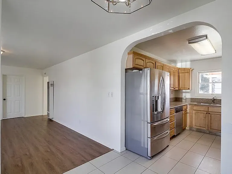 891 Elm Ave — Photo 33