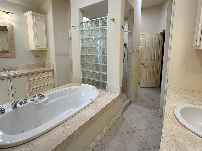 11918 Canyon Mills Dr — Photo 9