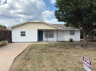 4631 NW Ozmun Ave, Lawton, OK 73505