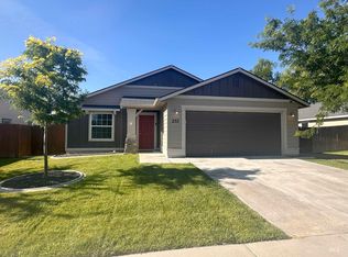 233 E Walcott Lake Dr, Middleton, ID 83644