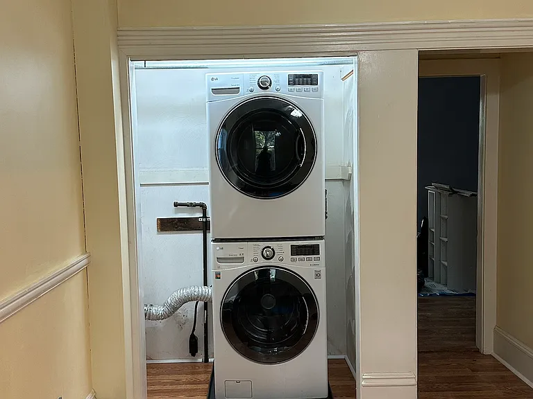 In-unit washer & dryer