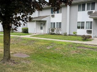 5 Ruth Ct, Middletown, NY 10940