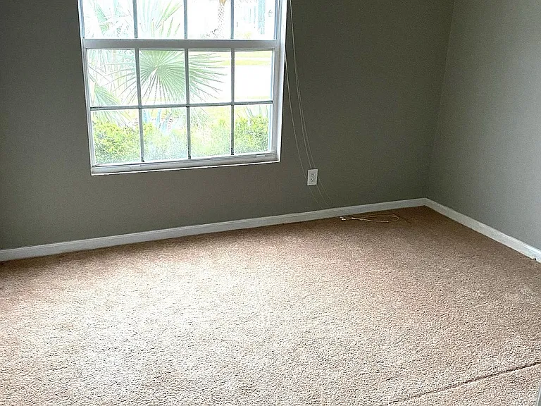 481 Cressa Cir — Photo 7