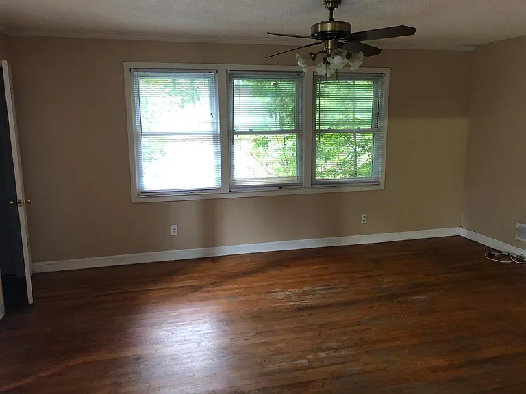 712 Seton Rd — Photo 3