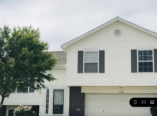 17910 Gertrude Cir, Omaha, NE 68136
