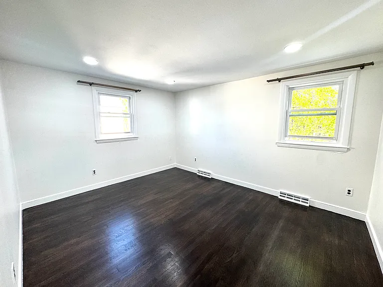 66 Harrison Ave — Photo 13