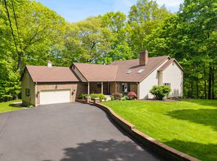 15 Ball Pond Rd, Danbury, CT 06811