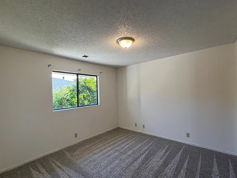 2167 Mountain View Dr — Photo 6