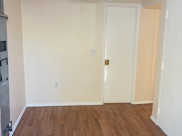 2113 Saint Cyr Ave SE #B — Photo 6