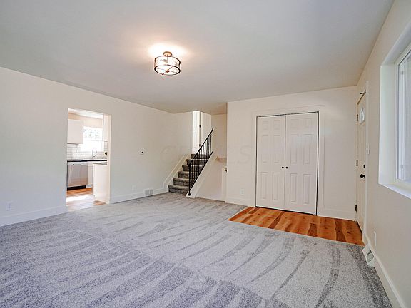 4th image of 4946 Brittany Ct E