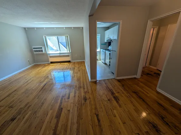 576 Whitney Ave #3E, New Haven, CT 06511