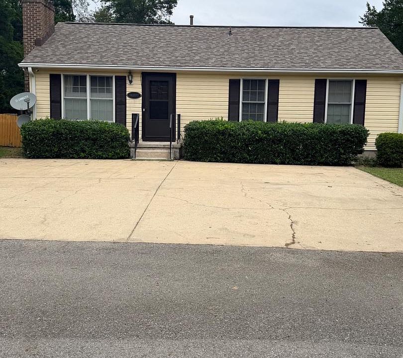 1st image of 36102 Bay Dr