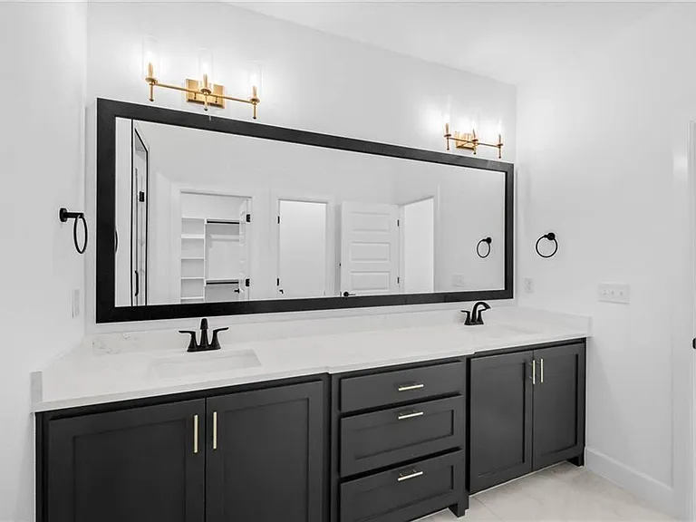 4 Argyll Cir — Photo 12