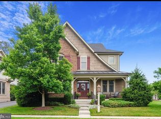 42322 Spring Dew Dr, Ashburn, VA 20148