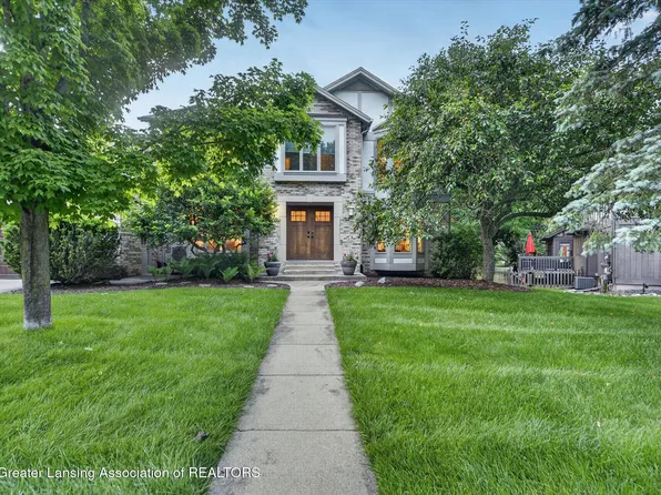 4002 Shoals Dr, Okemos, MI 48864