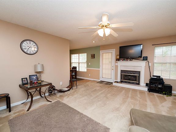4th image of 251 Lynhaven Dr