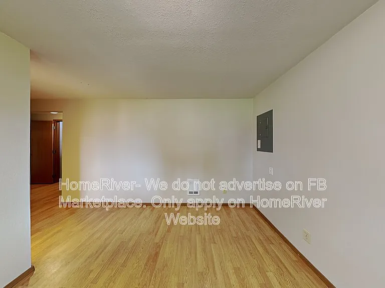 14611 E 13th Ave — Photo 4