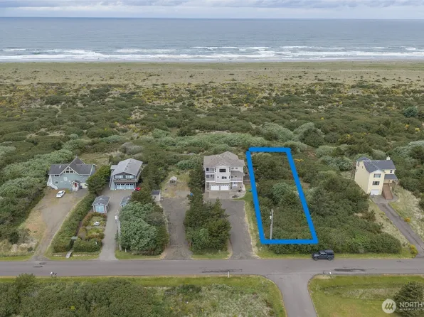 763 S Sand Dune Avenue SW, Ocean Shores, WA 98569