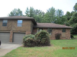 404 E Hillcrest St, Stockton, MO 65785
