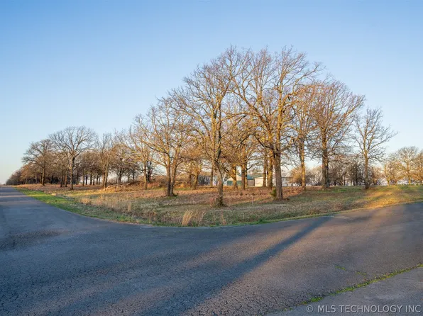 Summit Rd, Cookson, OK 74427