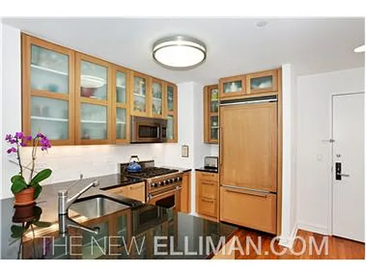Sold by Douglas Elliman | media 18