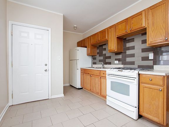 3rd image of 7836 S Ada St APT 1E