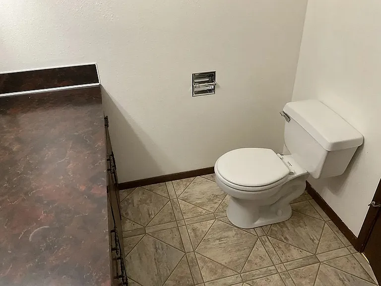 168 Chilvers Rd #K — Photo 13