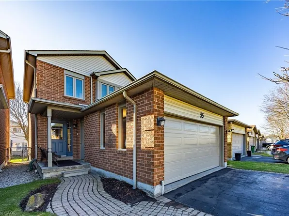 55 Grindstone Way, Hamilton, ON L9H 7B5