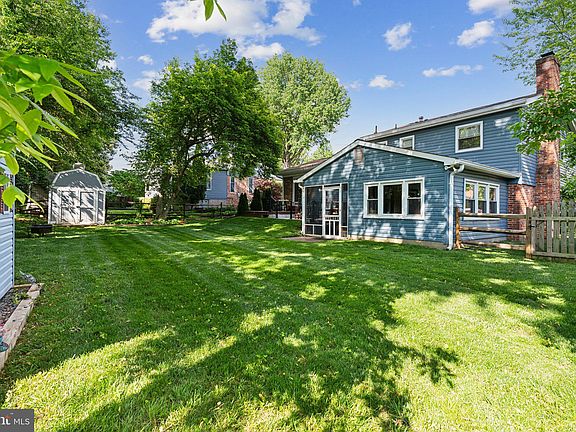 3rd image of 3106 Savoy Dr