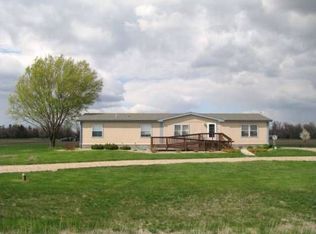 154 W Rd, Kearney, NE 68845