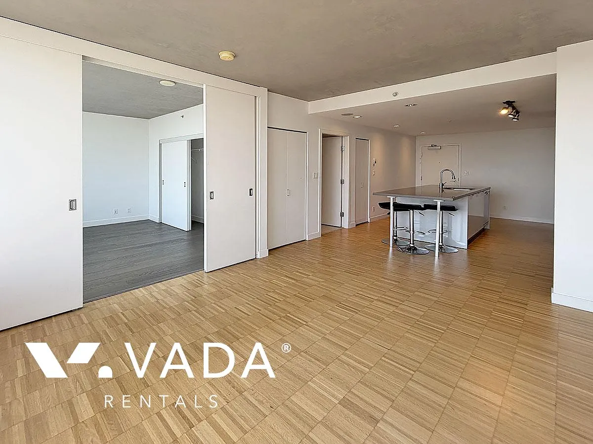 Building Photo - 108 Cordova St W #2102