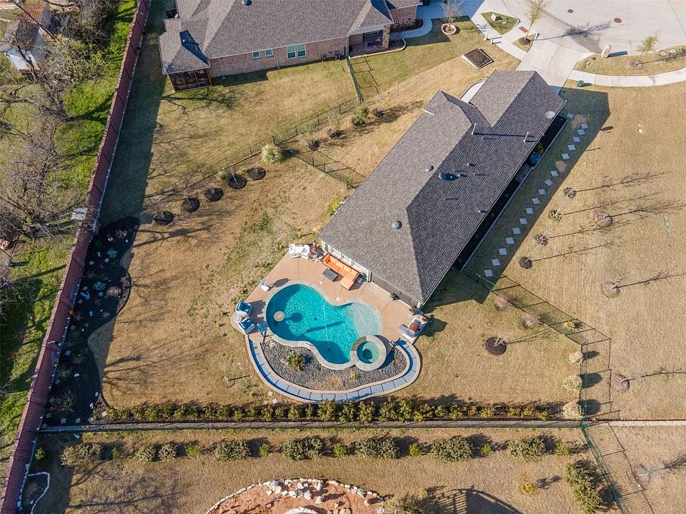1st image of 2195 Bentwater Ln