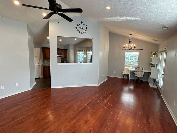4th image of 1332 Hunters Way Ct