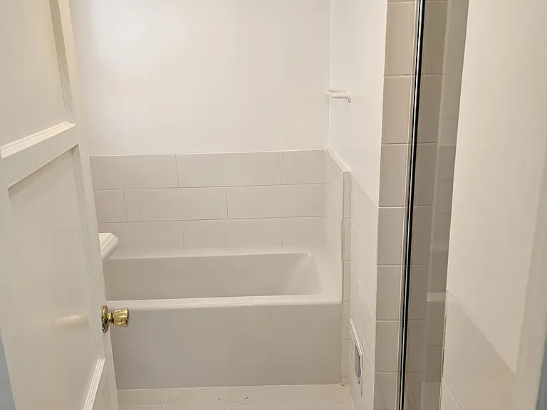 236 S Rexford Dr #1/4 — Photo 45