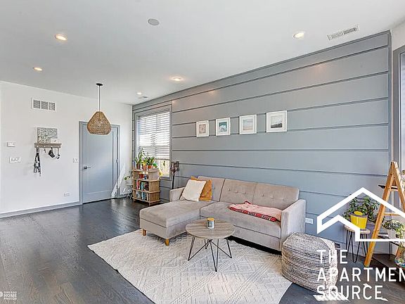 2nd image of 2834 W Diversey Ave #3F