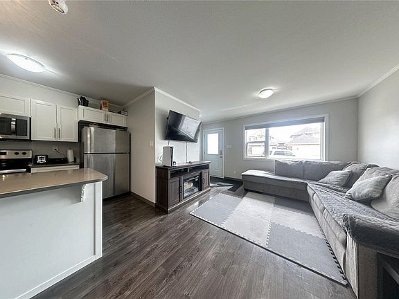 5th image of 322 Lewin Way #265