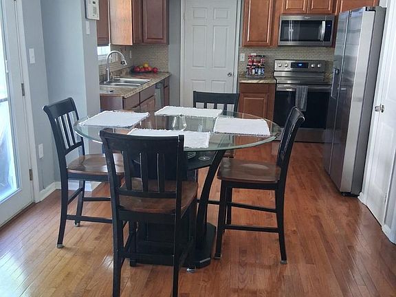 3rd image of 5902 Mardella Blvd