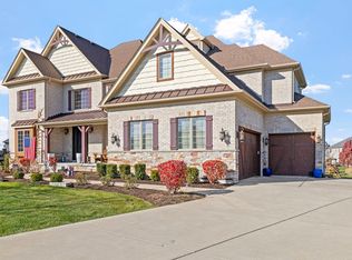 4447 Sassafras Ln, Naperville, IL 60564