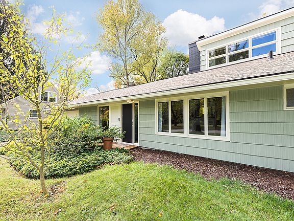 5th image of 1307 Beechwood Dr