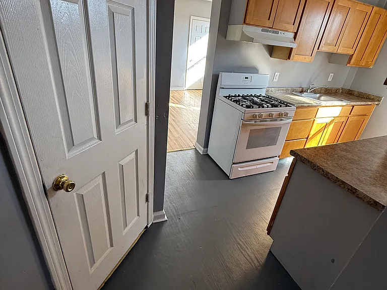 61 Bedford St #C — Photo 9