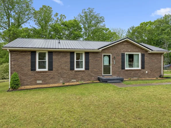 3908 Cedar St, Centerville, TN 37033