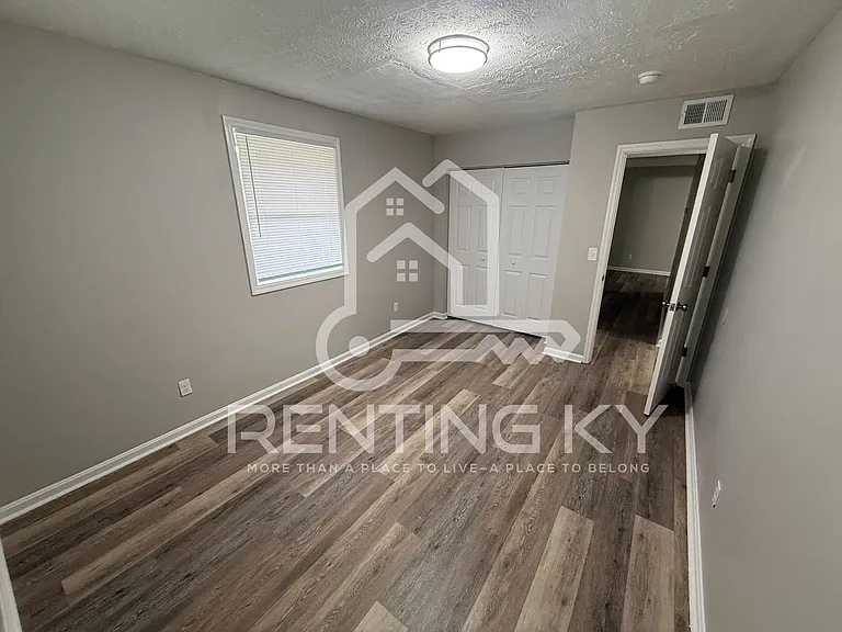 1644 Foxhaven Dr — Photo 9