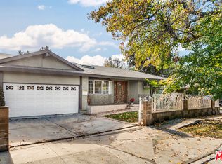 13322 Sylvan St, Van Nuys, CA 91401
