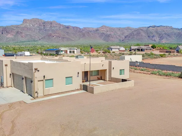 6590 E TRANQUILO Street, Apache Junction, AZ 85119