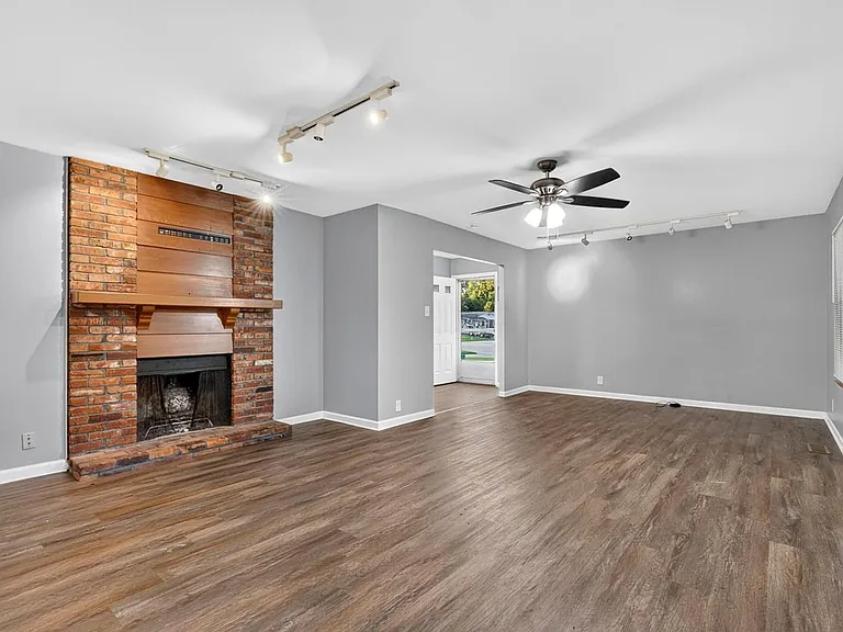 3444 Woodpath Dr — Photo 3